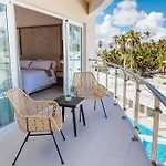 Private Rooftop Beachfront Penthouse Playa Coral
