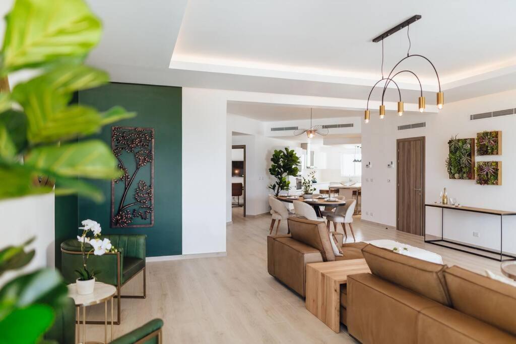 Private Rooftop Beachfront Penthouse Playa Coral Apartment